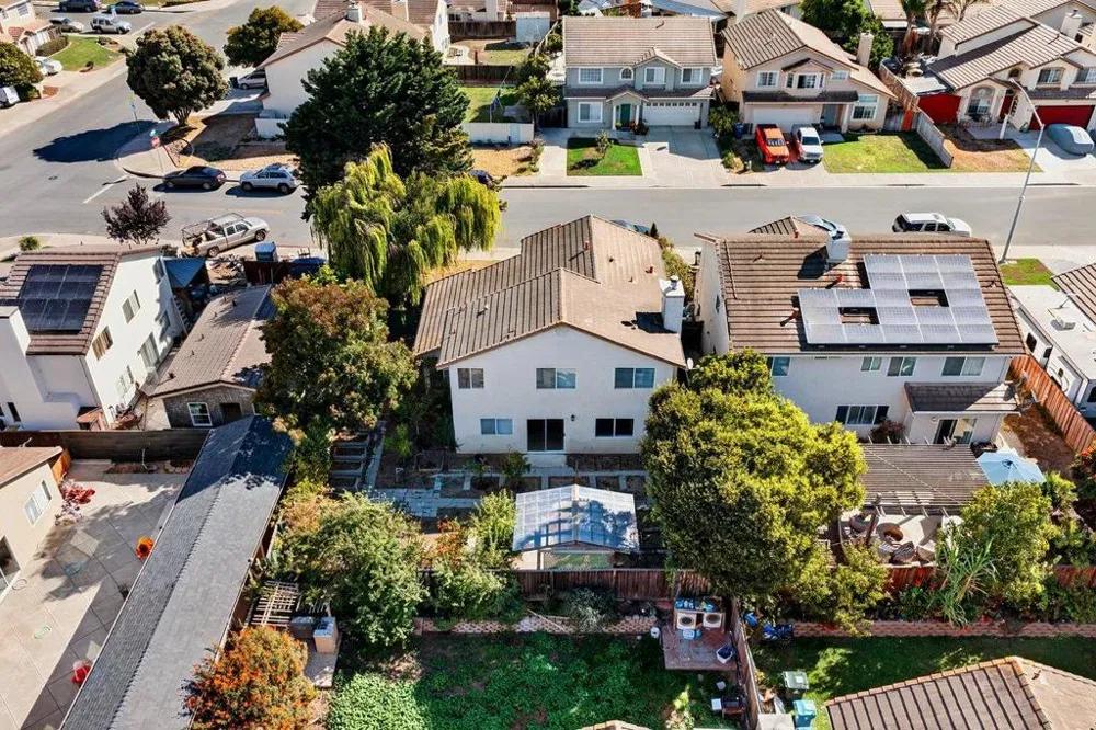 1185 Raven Court Salinas, CA 93905