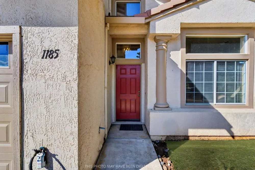 1185 Raven Court Salinas, CA 93905