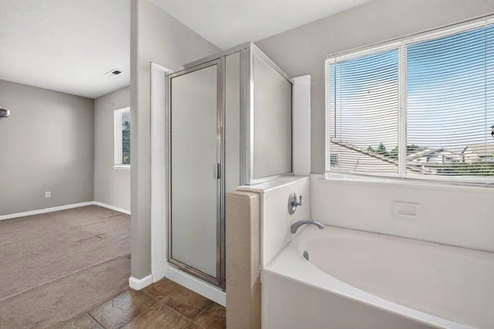 1185 Raven Court Salinas, CA 93905
