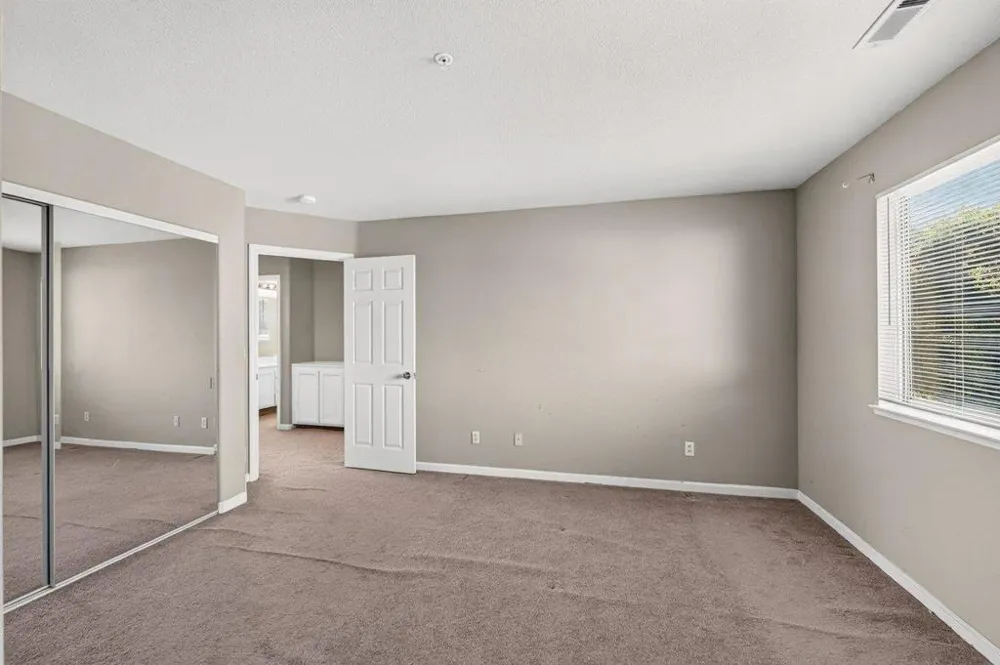 1185 Raven Court Salinas, CA 93905