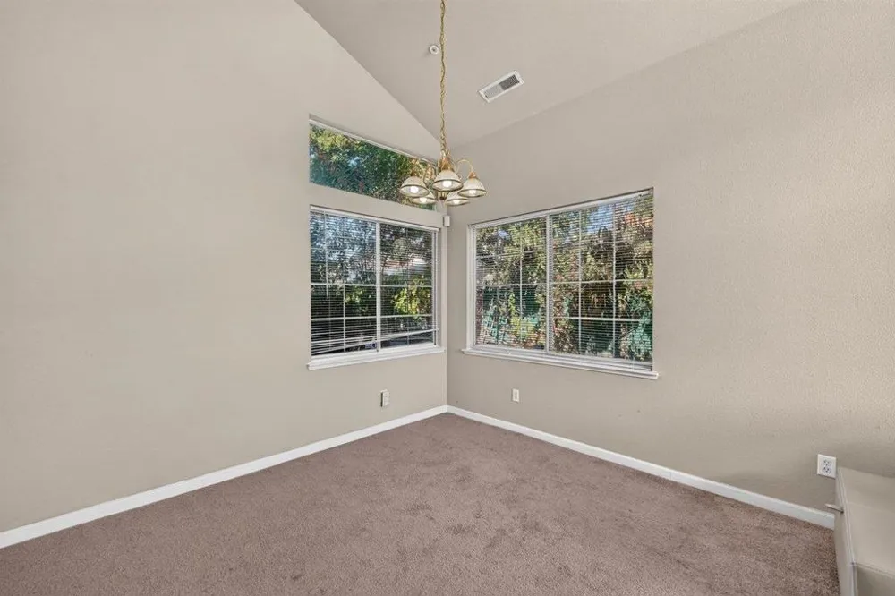 1185 Raven Court Salinas, CA 93905