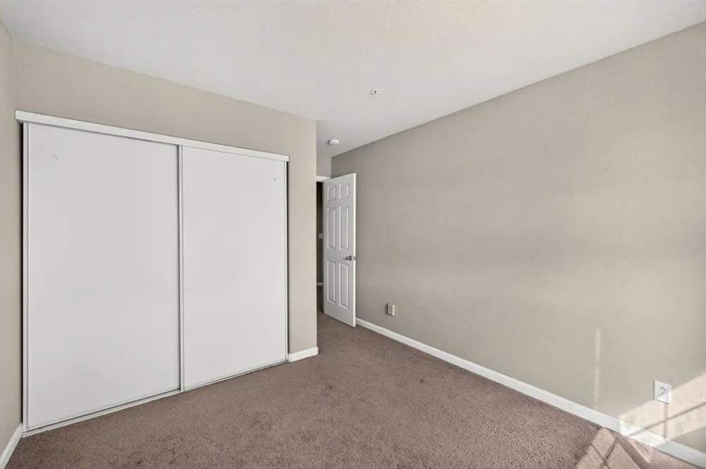 1185 Raven Court Salinas, CA 93905