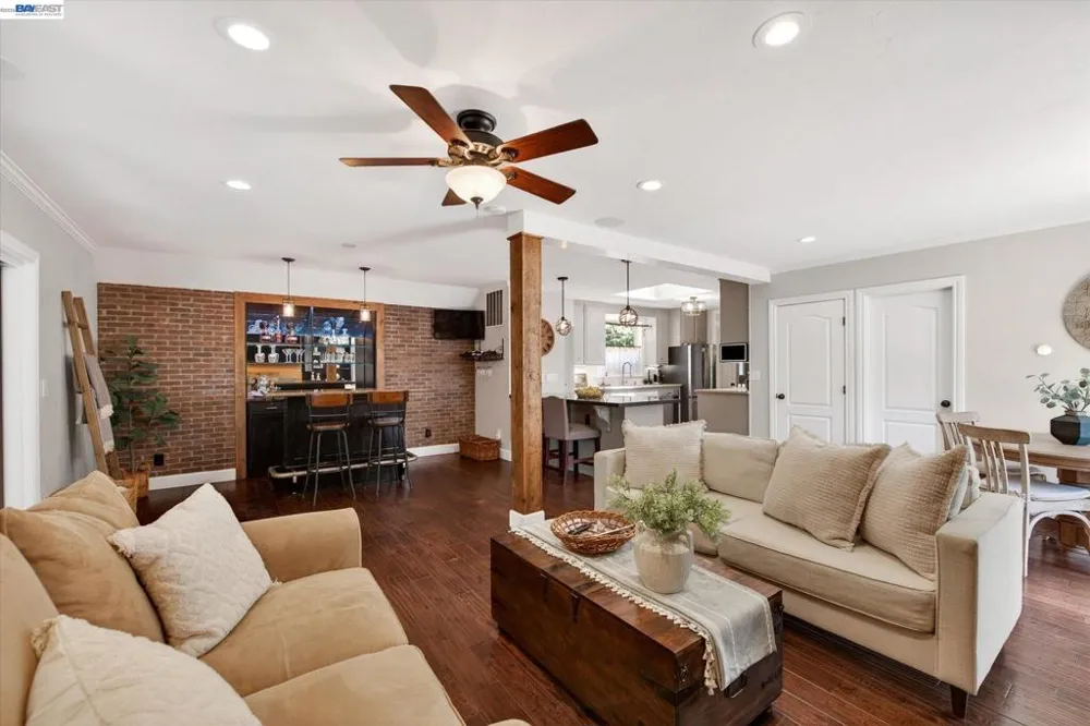 4687 Second Street Pleasanton, CA 94566