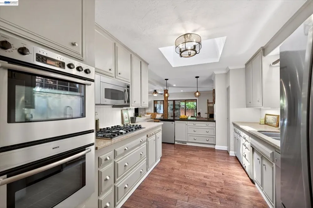 4687 Second Street Pleasanton, CA 94566
