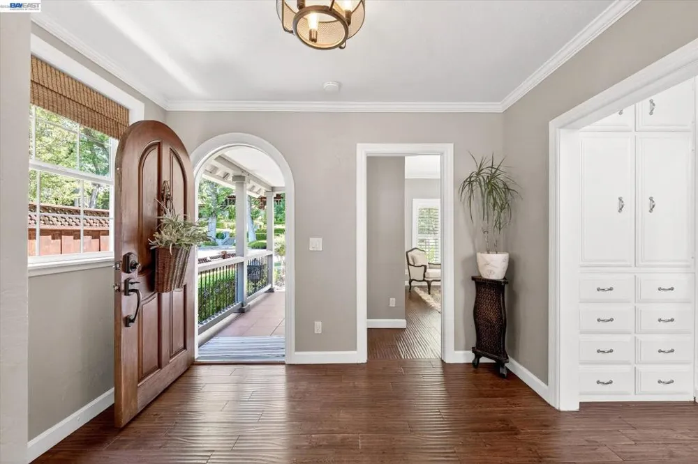 4687 Second Street Pleasanton, CA 94566