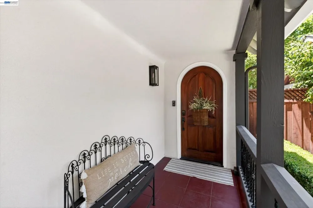 4687 Second Street Pleasanton, CA 94566