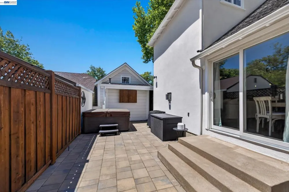 4687 Second Street Pleasanton, CA 94566