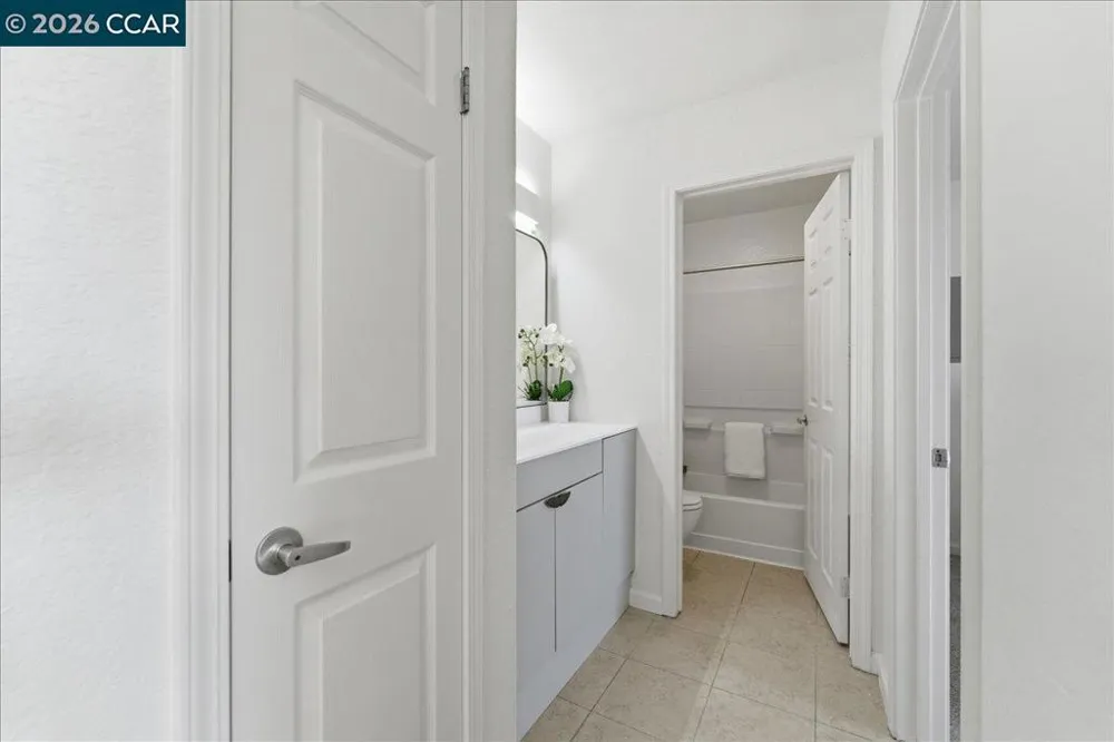 4740 Appian Way #9 El Sobrante, CA 94803