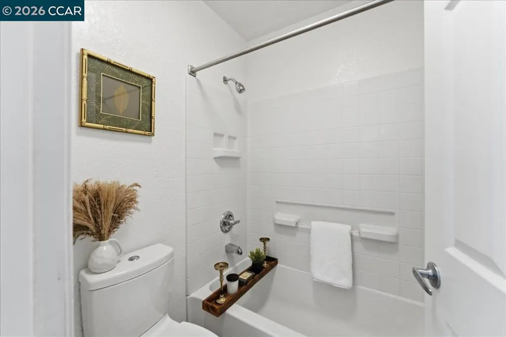4740 Appian Way #9 El Sobrante, CA 94803