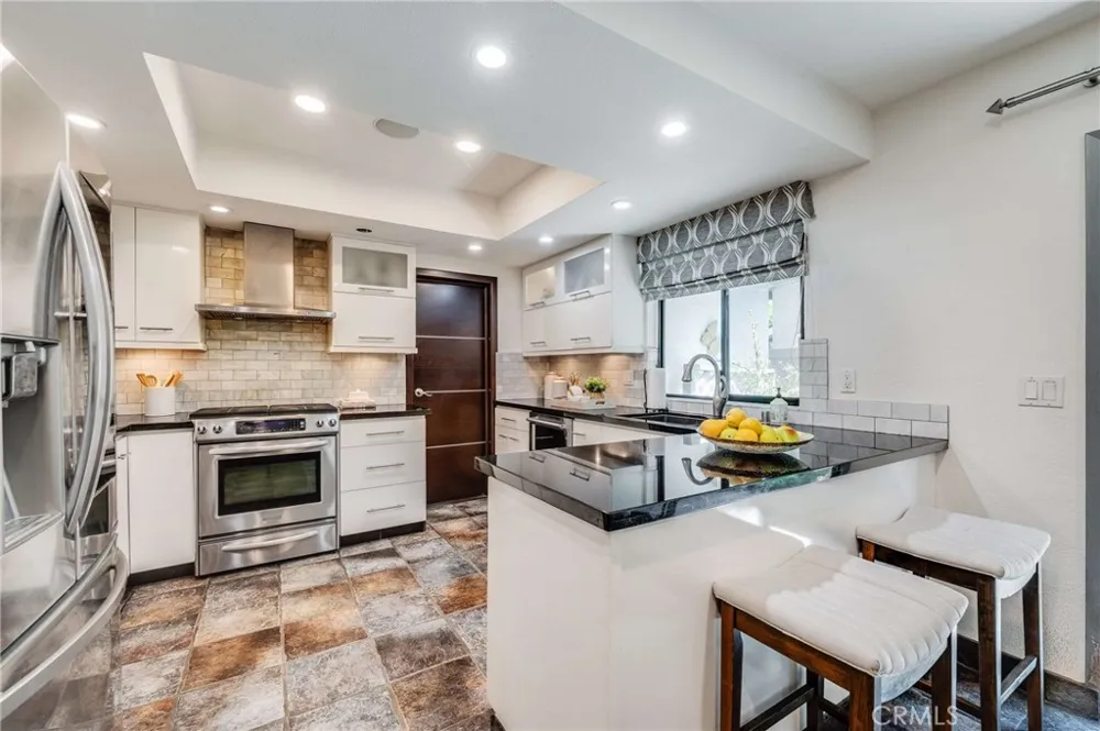 157 Madeline Drive Monrovia, CA 91016