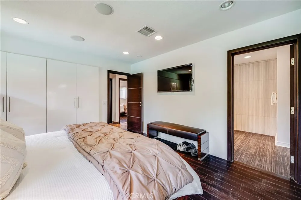 157 Madeline Drive Monrovia, CA 91016