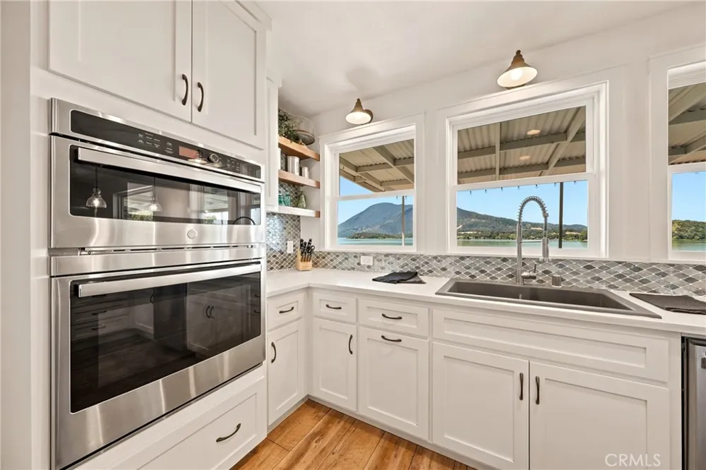 9175 Glenhaven Glenhaven, CA 95443