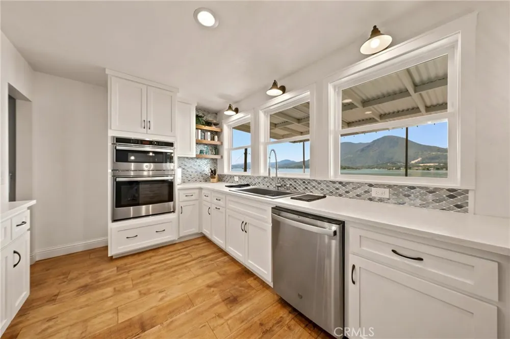 9175 Glenhaven Glenhaven, CA 95443