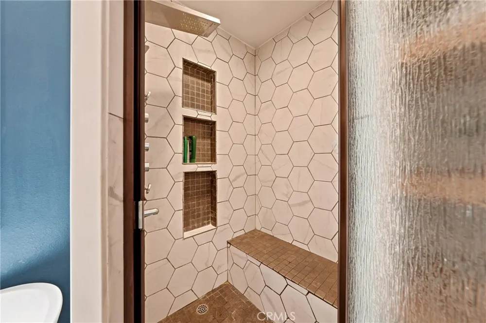 9175 Glenhaven Glenhaven, CA 95443
