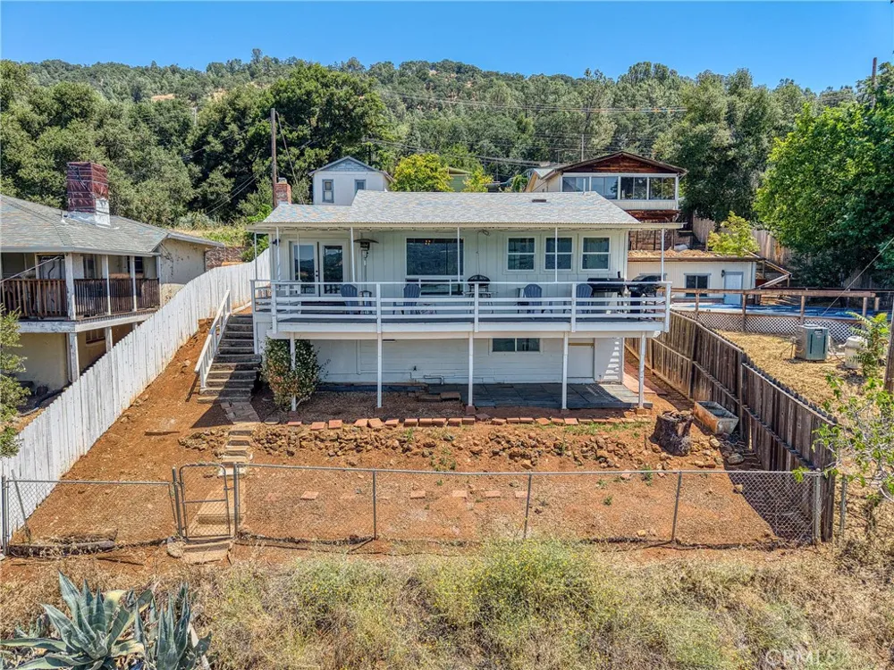 9175 Glenhaven Glenhaven, CA 95443
