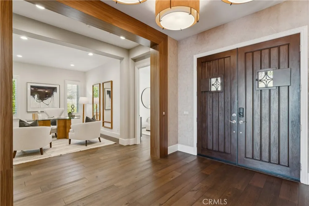 127 Lanzon Irvine, CA 92602
