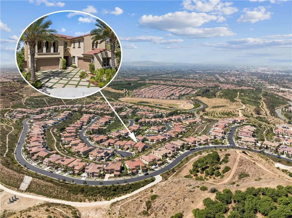 127 Lanzon Irvine, CA 92602