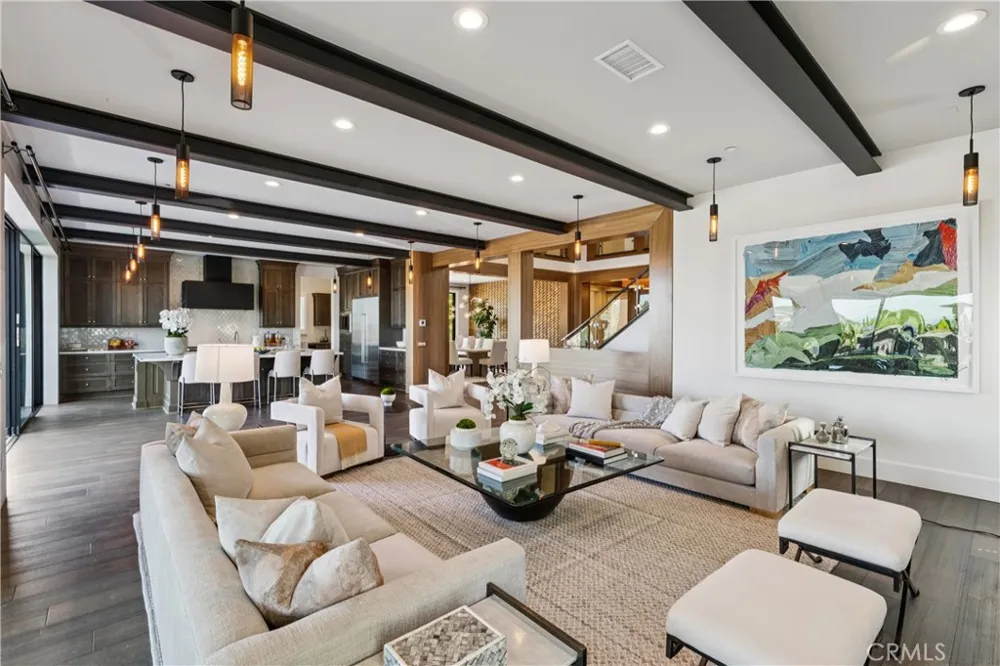 127 Lanzon Irvine, CA 92602