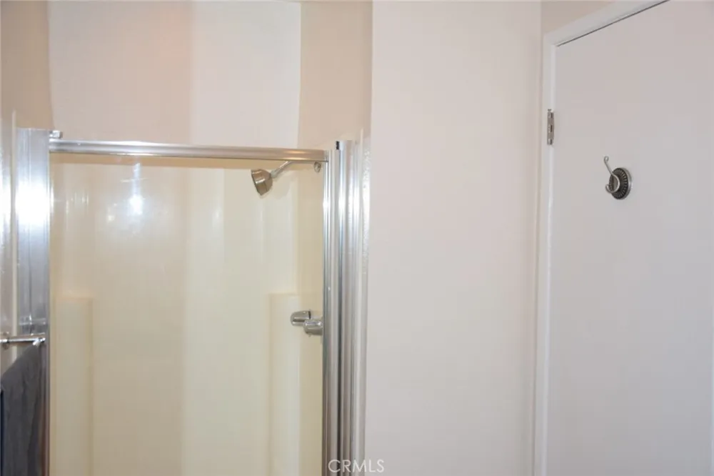 10757 Hortense #304 Toluca Lake, CA 91602