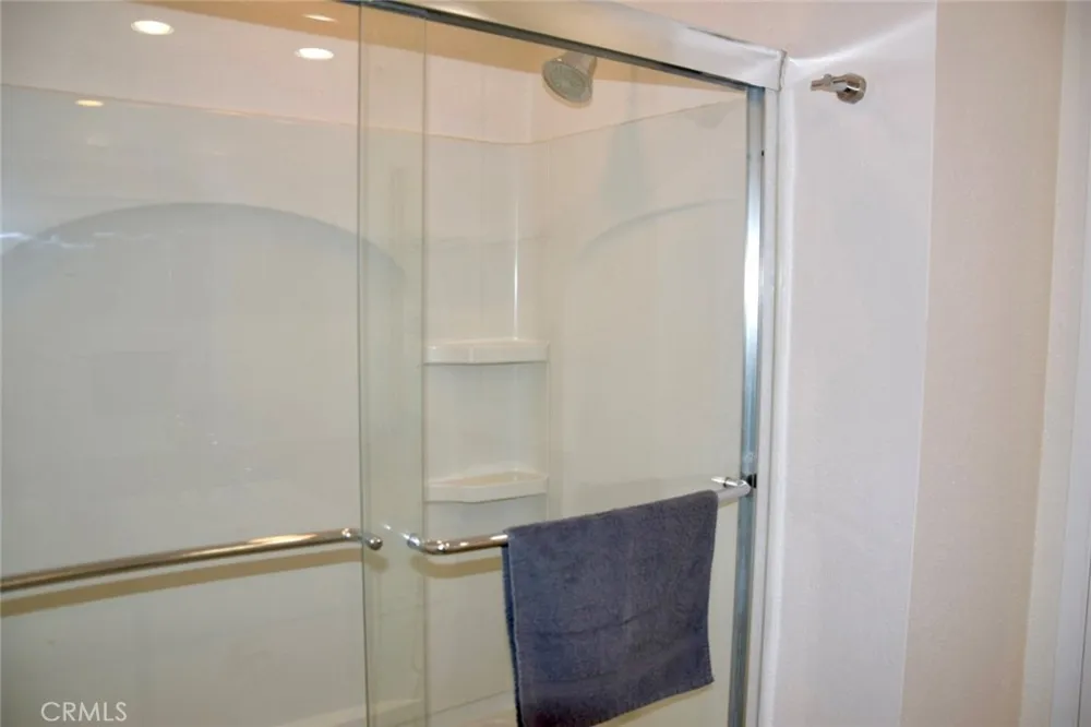 10757 Hortense #304 Toluca Lake, CA 91602