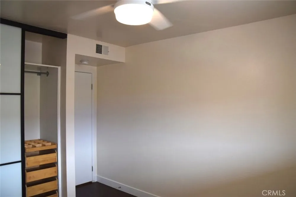 10757 Hortense #304 Toluca Lake, CA 91602