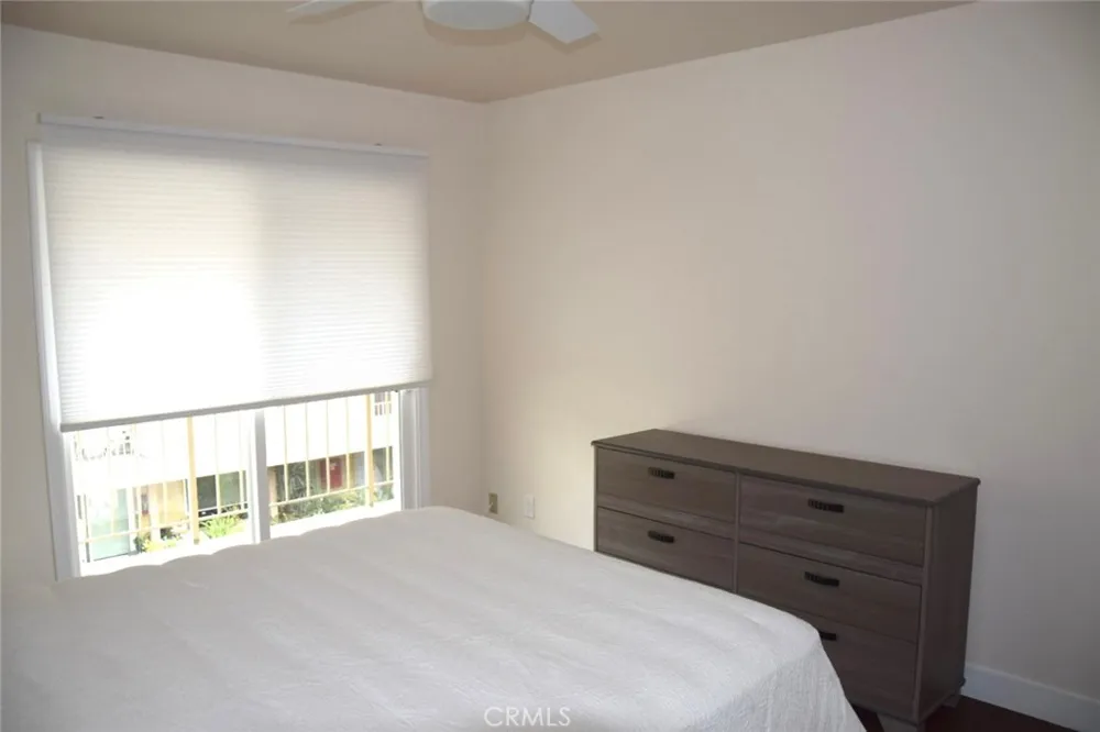 10757 Hortense #304 Toluca Lake, CA 91602