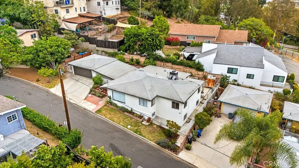 2012 Barnett Los Angeles, CA 90032
