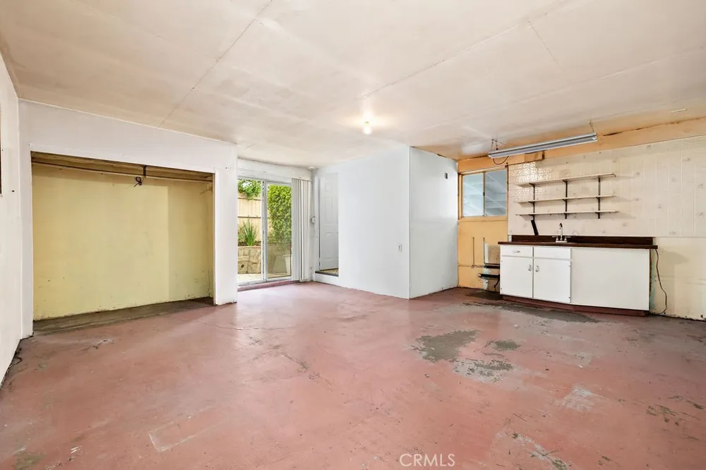 2012 Barnett Los Angeles, CA 90032
