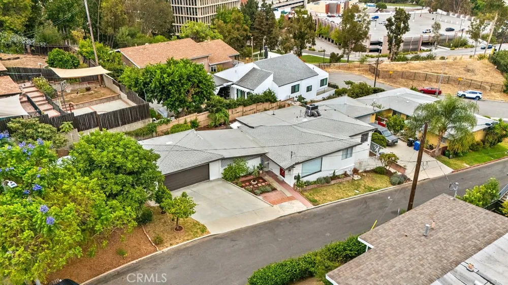 2012 Barnett Los Angeles, CA 90032