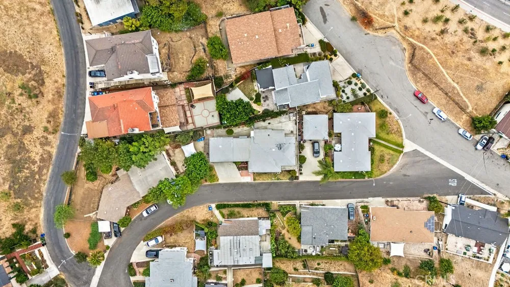 2012 Barnett Los Angeles, CA 90032