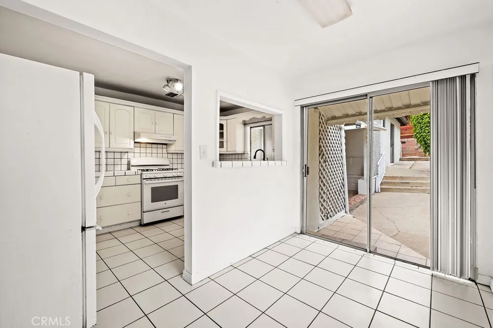 2012 Barnett Los Angeles, CA 90032