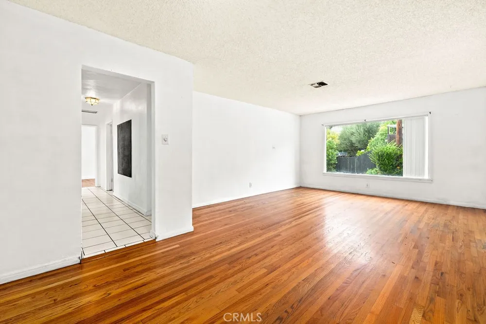 2012 Barnett Los Angeles, CA 90032