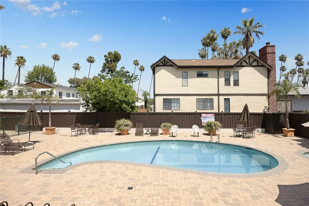 420 S Madison #213 Pasadena, CA 91101