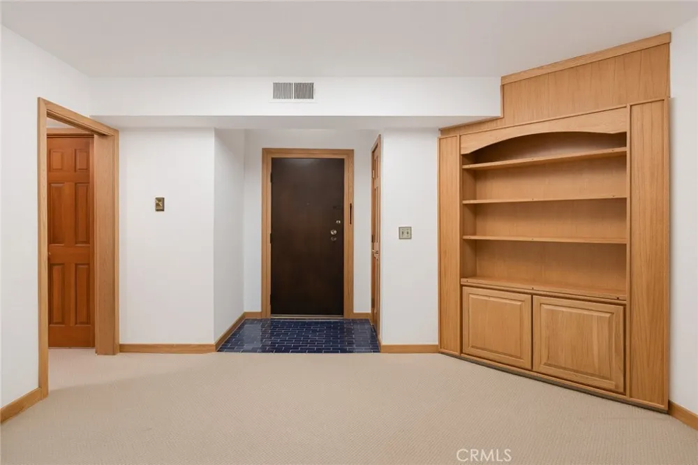 420 S Madison #213 Pasadena, CA 91101
