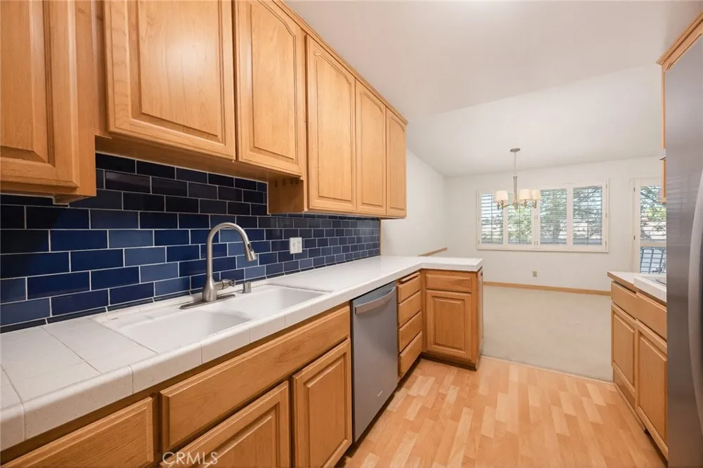 420 S Madison #213 Pasadena, CA 91101