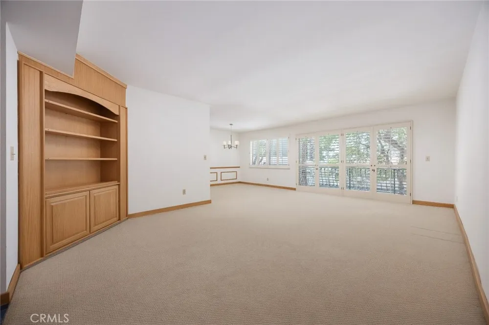 420 S Madison #213 Pasadena, CA 91101