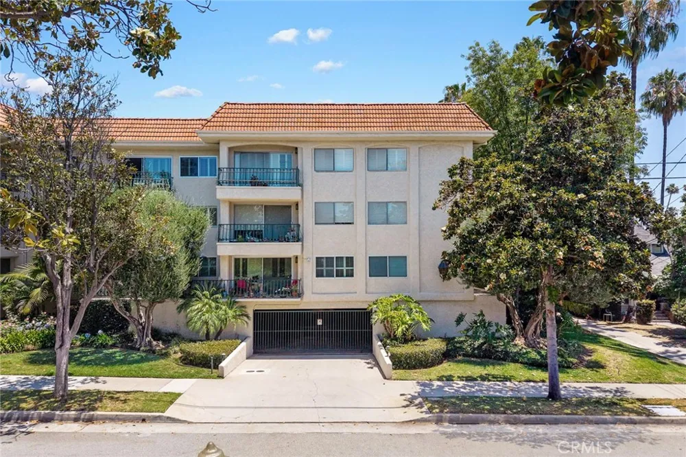 420 S Madison #213 Pasadena, CA 91101
