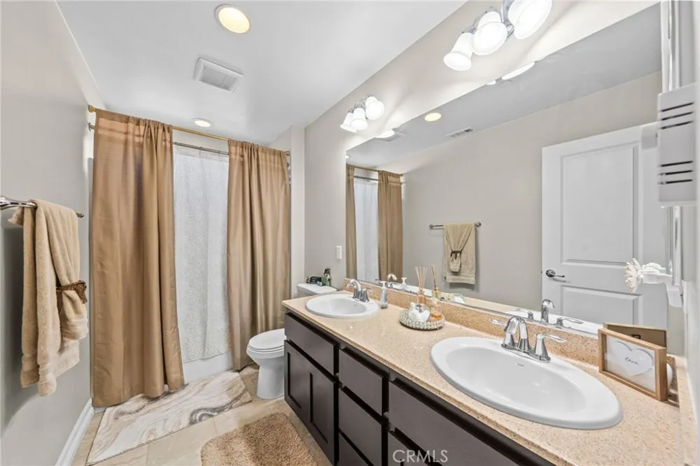 6958 Stanza Court Fontana, CA 92336