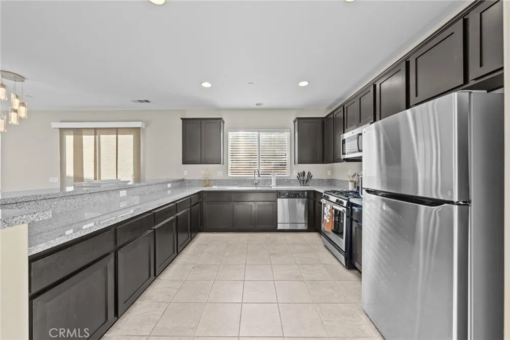 6958 Stanza Court Fontana, CA 92336