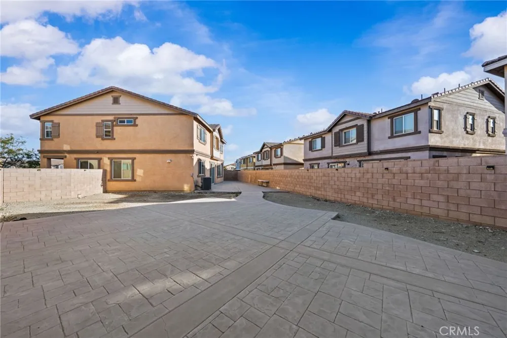 6958 Stanza Court Fontana, CA 92336