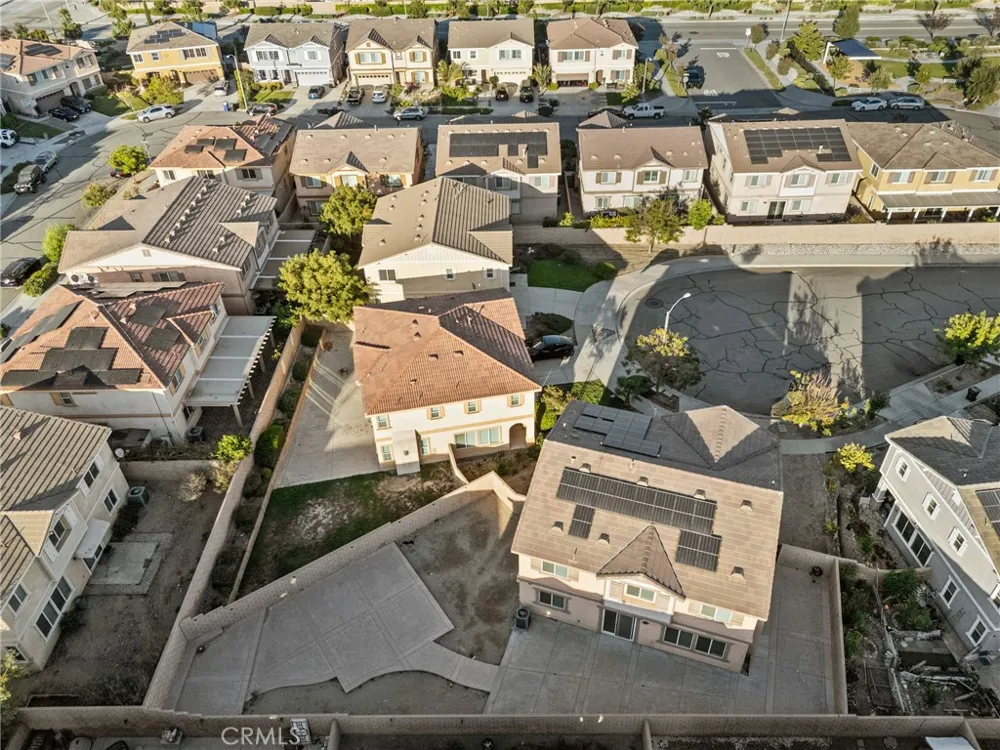 6958 Stanza Court Fontana, CA 92336
