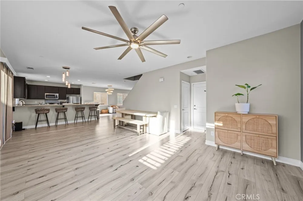 6958 Stanza Court Fontana, CA 92336
