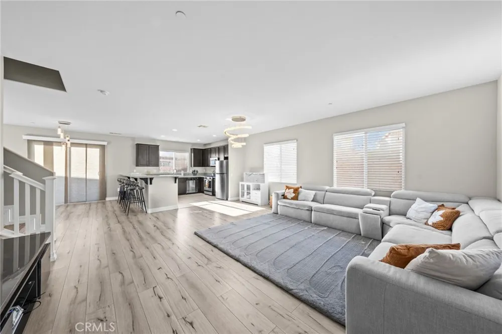 6958 Stanza Court Fontana, CA 92336