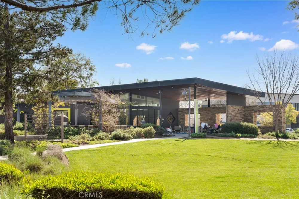 153 Fixie Irvine, CA 92618