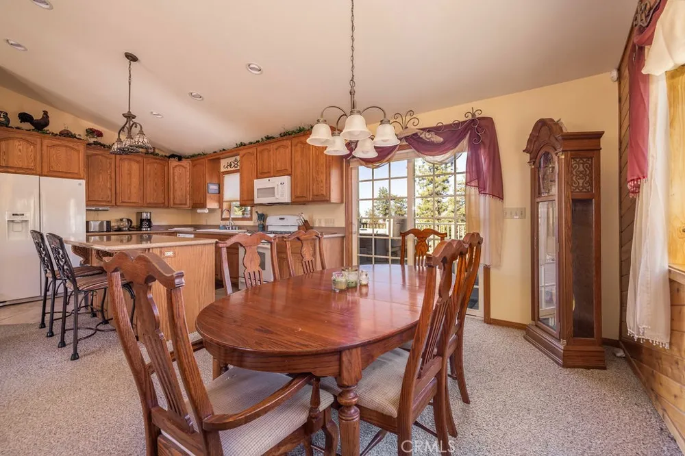 43942 Rainbow Lane Angelus Oaks, CA 92305