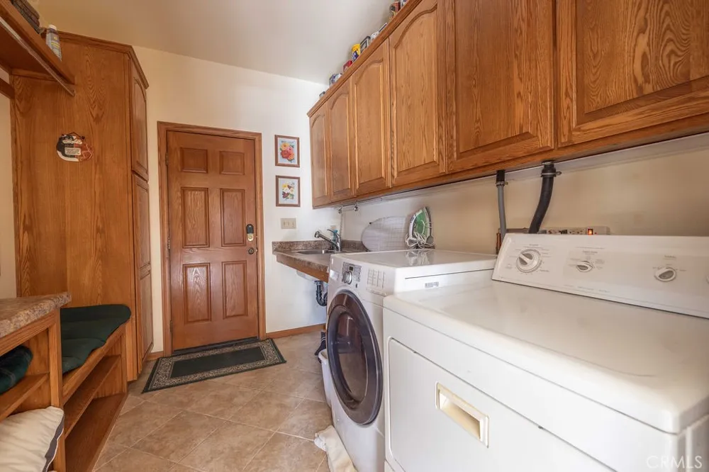 43942 Rainbow Lane Angelus Oaks, CA 92305