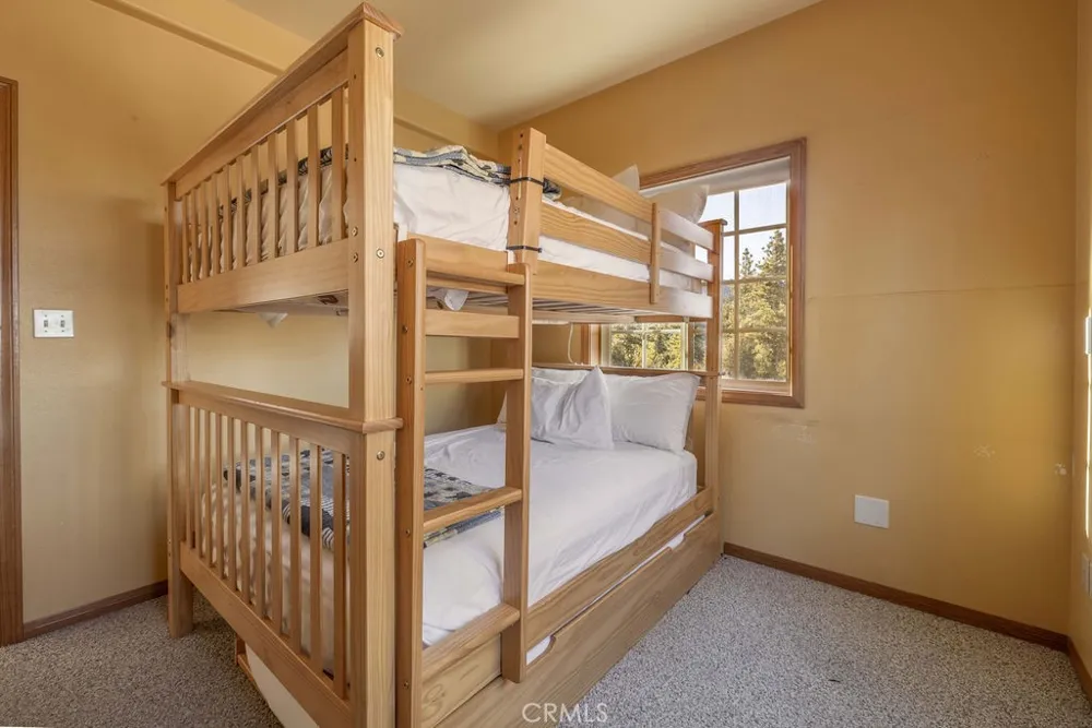 43942 Rainbow Lane Angelus Oaks, CA 92305