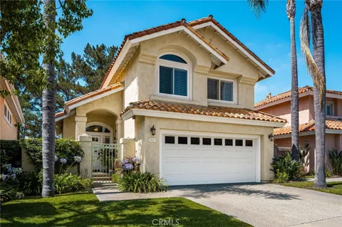 860 E Chisholm Court