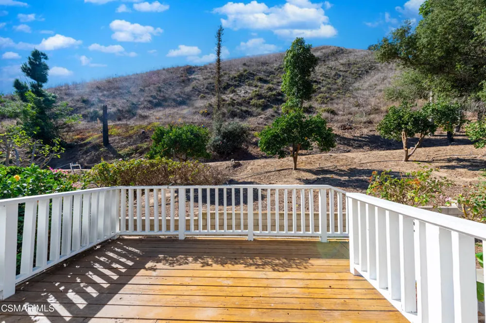1057 La Loma Avenue Somis, CA 93066