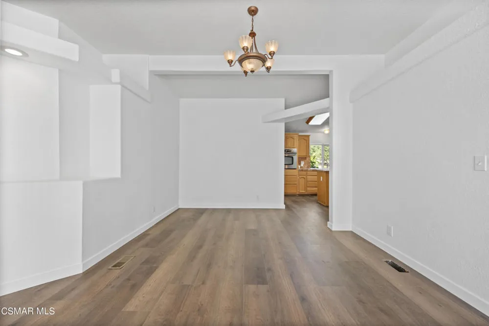 1057 La Loma Avenue Somis, CA 93066
